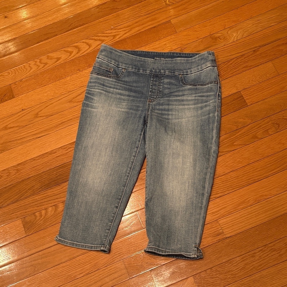 Chico's Light Blue Cropped Jeans
